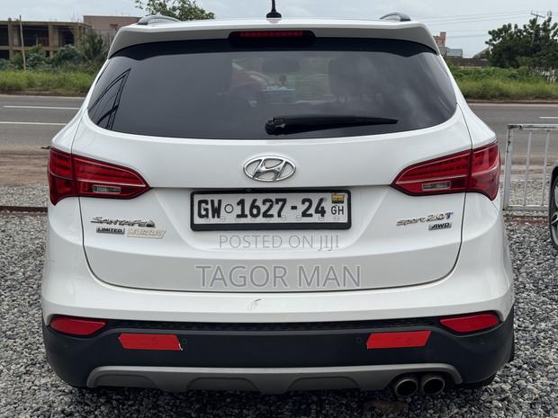 Hyundai Santa Fe Limited 4dr SUV (3.3L 6cyl 6A) 2015 White