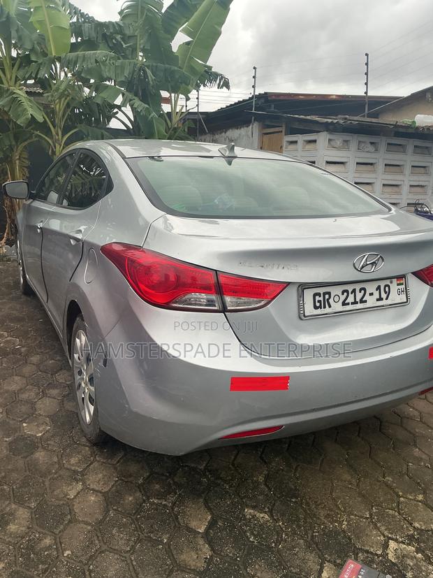 Hyundai Elantra 2013 Silver