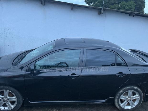 Toyota Corolla 2013 Black