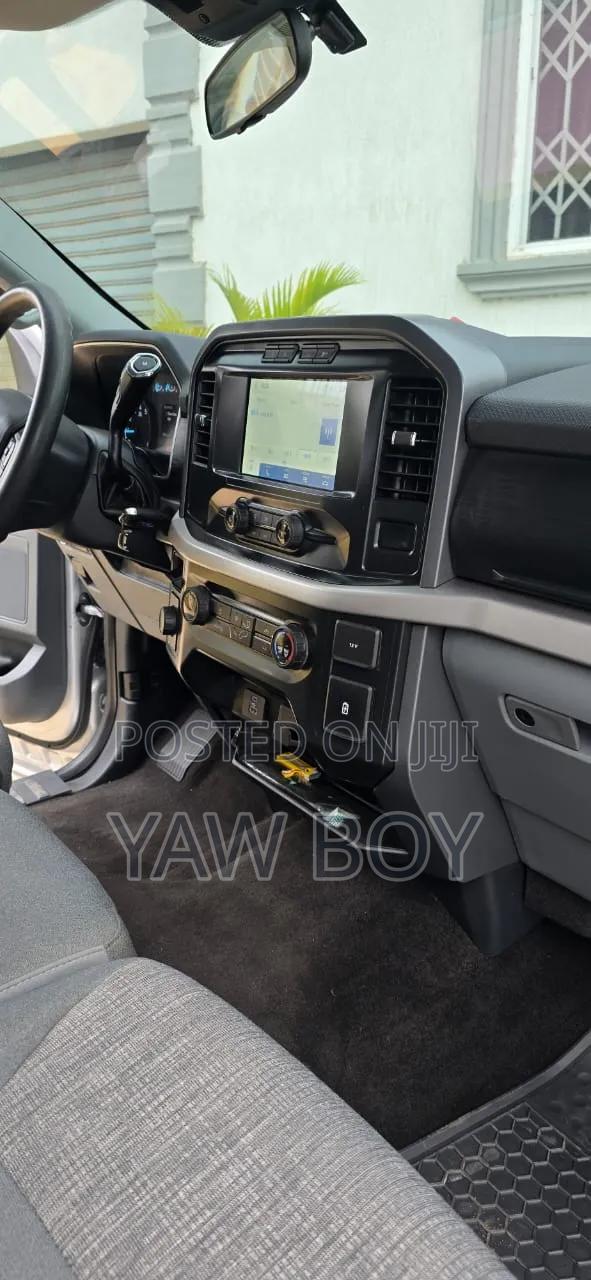 Ford F-150 2022 Silver
