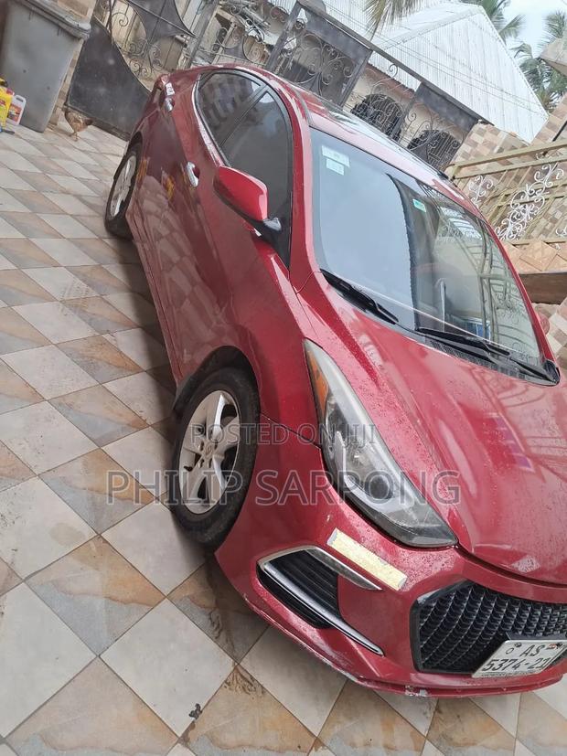 Hyundai Elantra Limited Sedan FWD (1.8L 4cyl 6A) 2013 Red