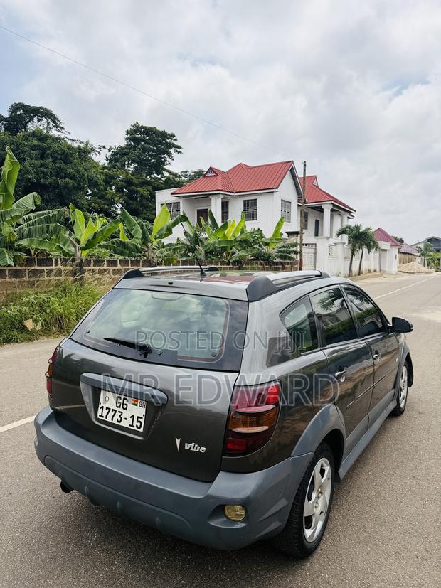 Pontiac Vibe 1.8L 2010 Gray