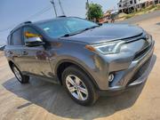 Toyota RAV4 2018 Gray for sale