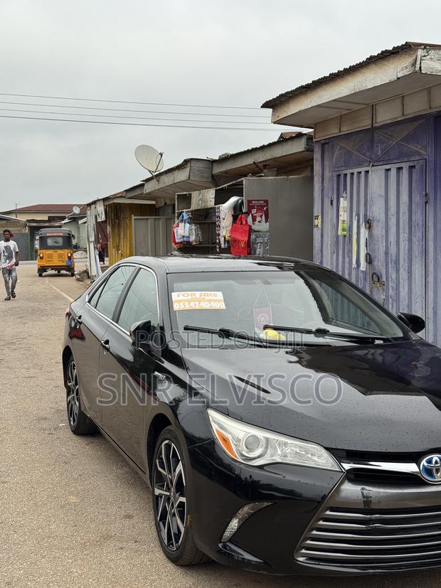 Toyota Camry 2016 Black