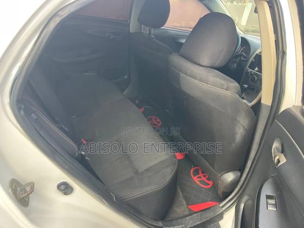 Toyota Corolla 2013 White