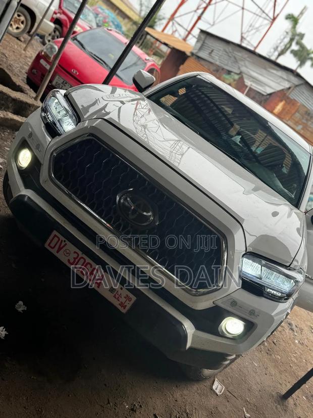 Toyota Tacoma 2018 White
