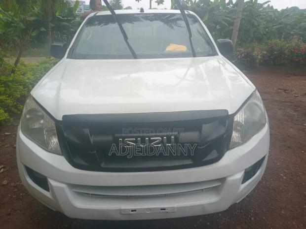 Isuzu D-MAX 2017 White
