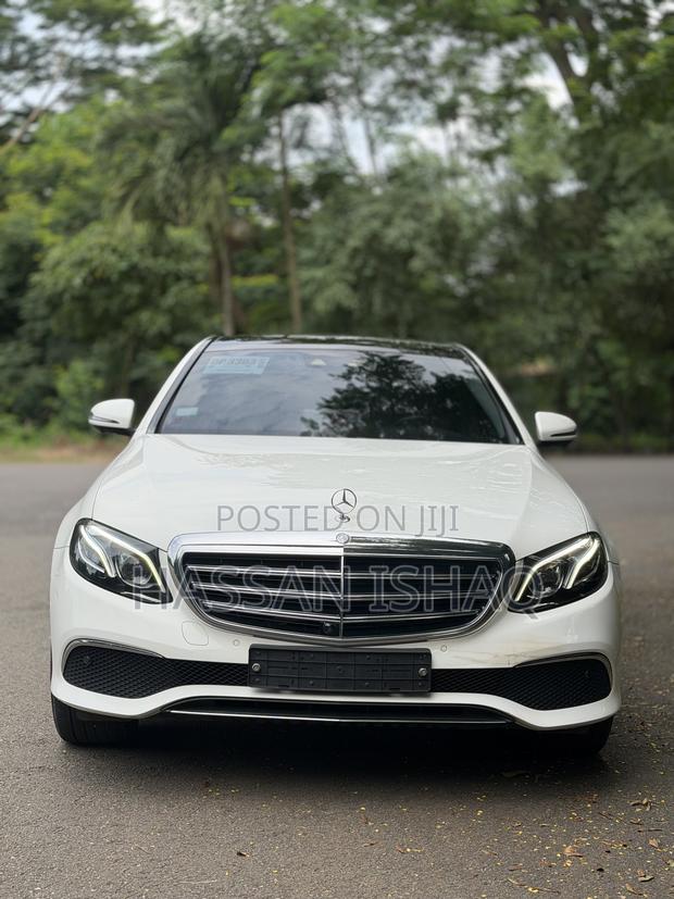 Mercedes-Benz E300 2017 White