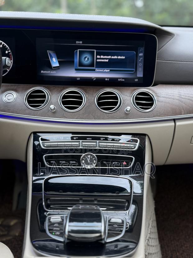 Mercedes-Benz E300 2017 White