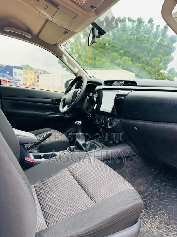 Toyota Hilux 2.4 Diesel 2020 Gray