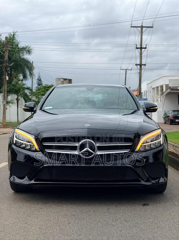 Mercedes-Benz C300 2020 Black