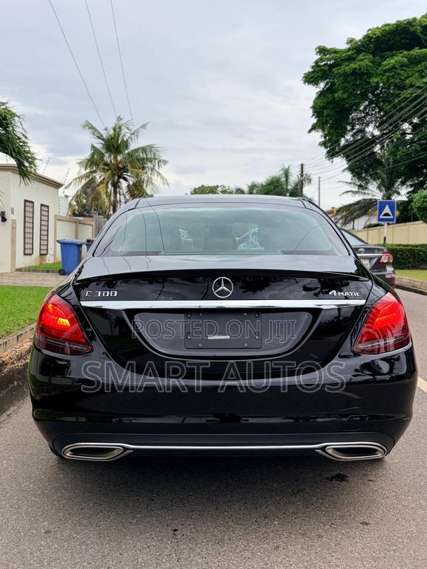 Mercedes-Benz C300 2020 Black