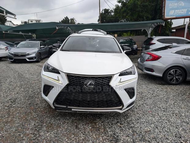 Lexus NX 300 AWD 2021 White