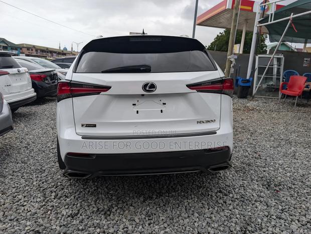 Lexus NX 300 AWD 2021 White