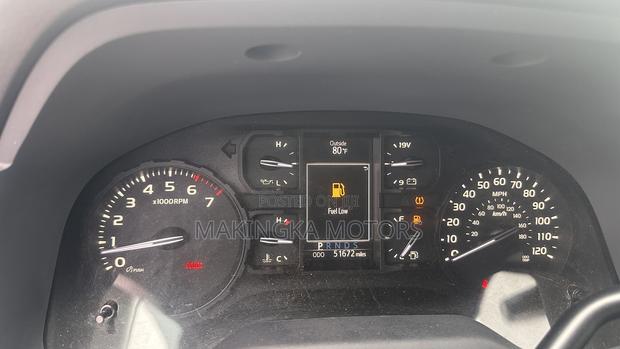 Toyota Tundra SR 2021 White