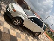 Saturn Vue 2009 White for sale