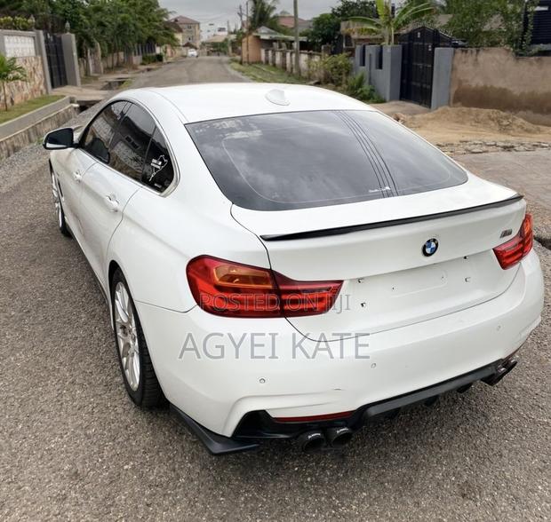 BMW M4 3.0 Convertible RWD 2016 White