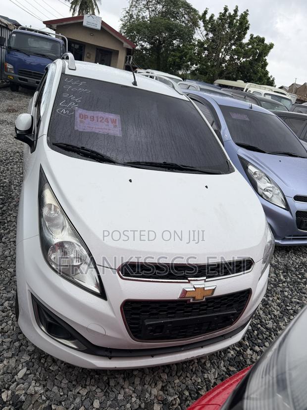 Chevrolet Spark 1LT 4dr Hatchback (1.2L 4cyl 5M) 2015 White