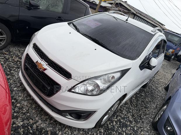 Chevrolet Spark 1LT 4dr Hatchback (1.2L 4cyl 5M) 2015 White