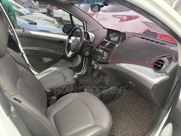 Chevrolet Spark 1LT 4dr Hatchback (1.2L 4cyl 5M) 2015 White