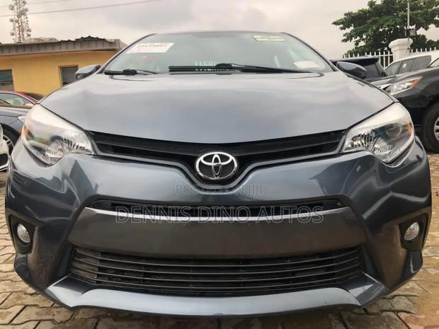 Toyota Corolla 2016 Gray