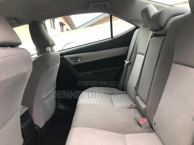 Toyota Corolla 2016 Gray