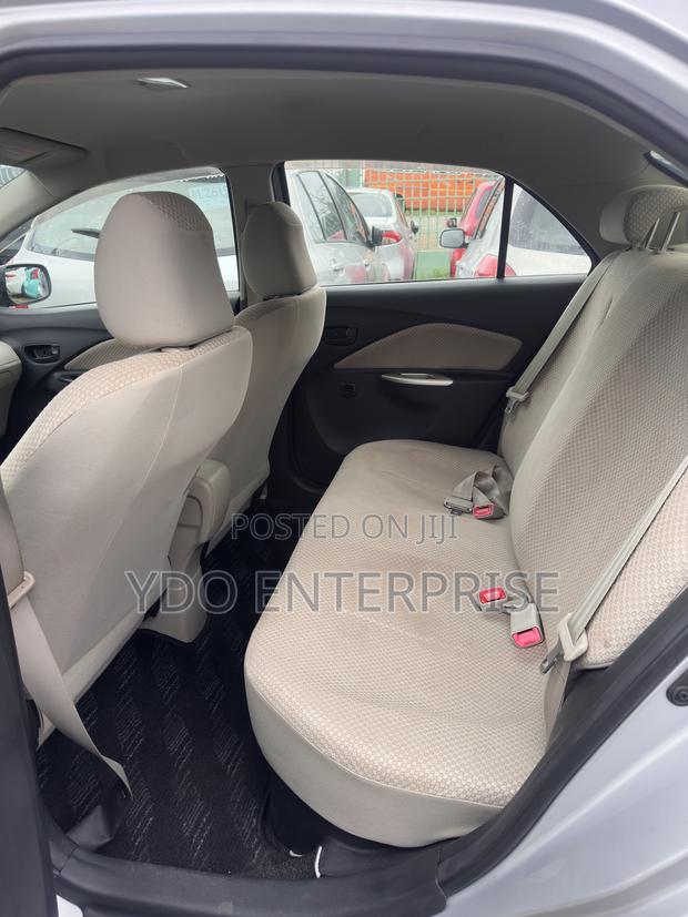 Toyota Belta 2008 Gray