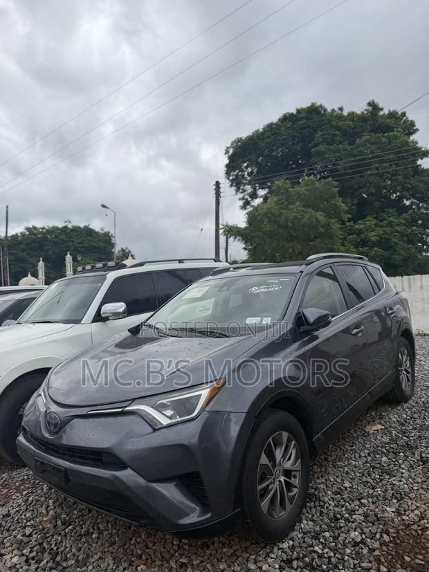 Toyota RAV4 2017 Silver