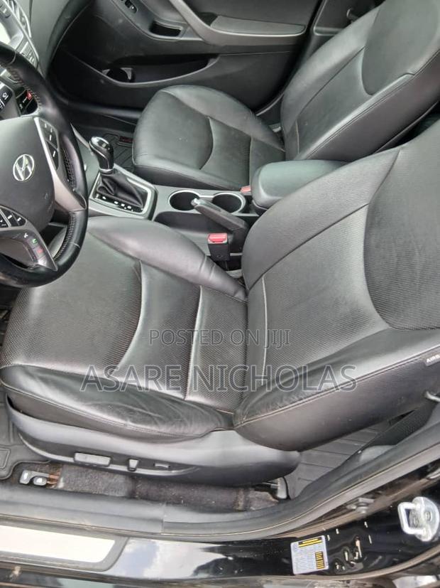 Hyundai Elantra 2016 Black