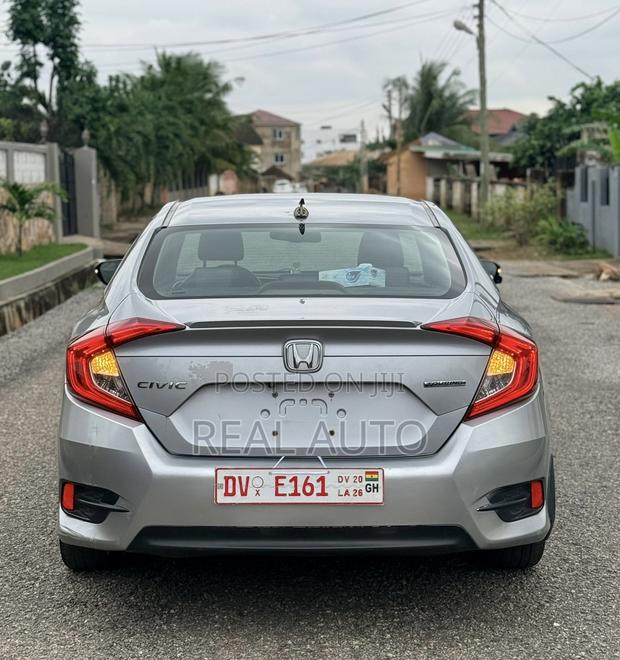 Honda Civic Touring 4dr Sedan (1.5L 4cyl) 2017 Silver