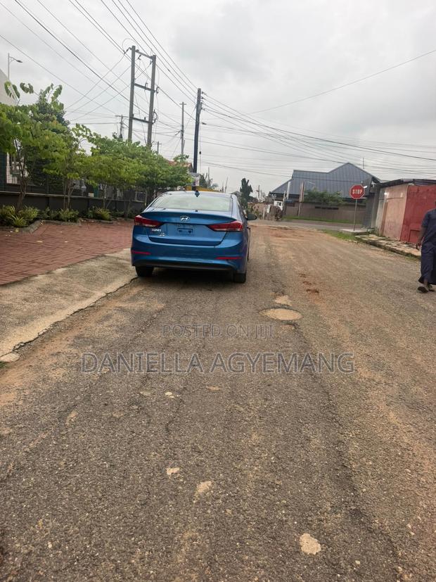 Hyundai Elantra Sport Sedan FWD (1.6L 4cyl 6M) 2017 Blue