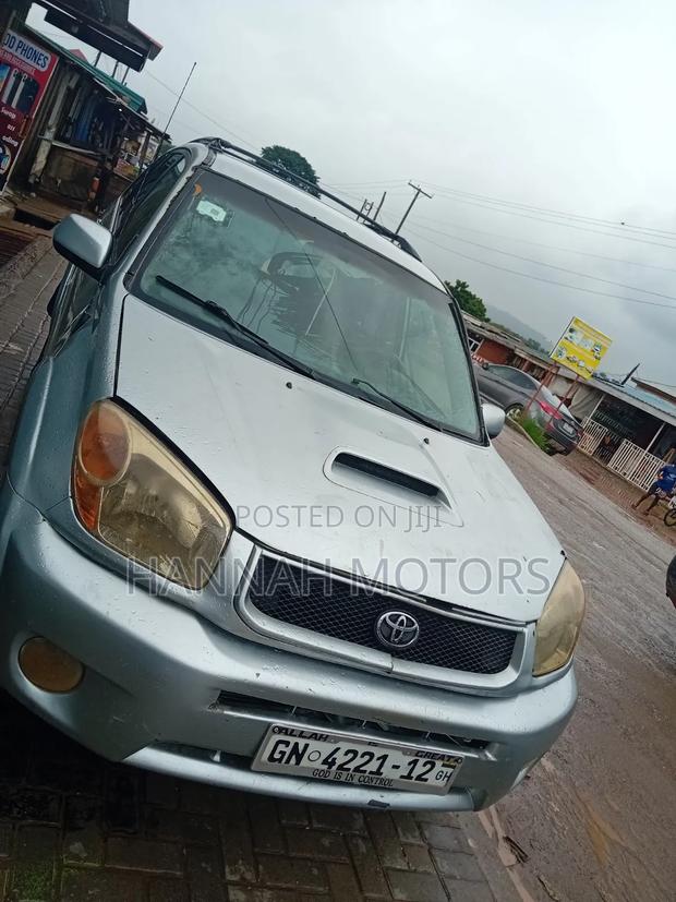 Toyota RAV4 2.4 2005 Silver