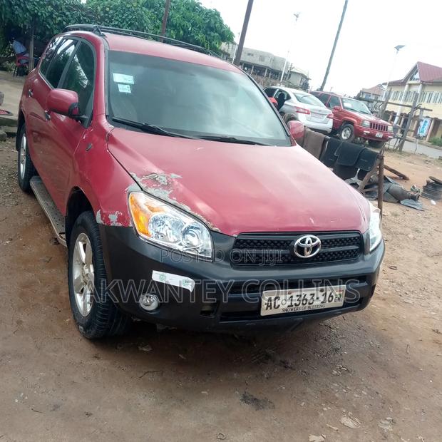 Toyota RAV4 2010 Red