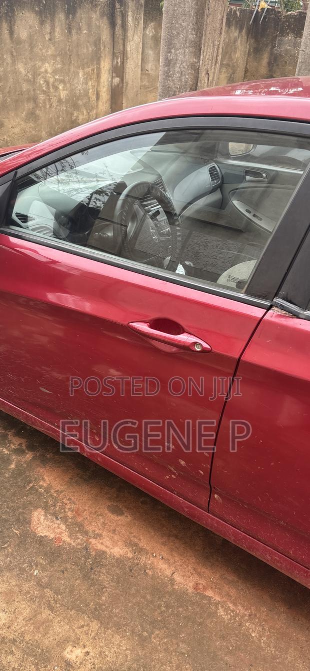 Hyundai Accent 2015 Red