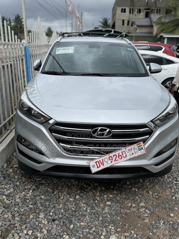 Hyundai Tucson 2017 Silver
