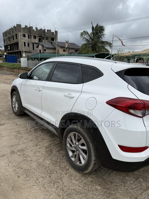 Hyundai Tucson 2017 White