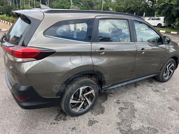 Toyota Rush 1.5 AWD 2019 Brown