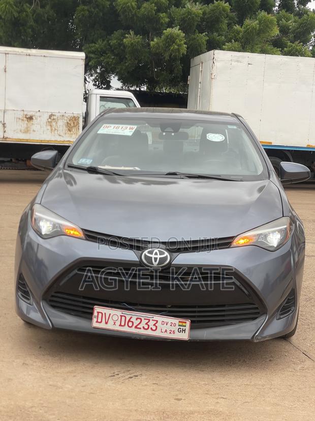 Toyota Corolla LE 4dr Sedan (1.8L 4cyl CVT) 2017 Gray