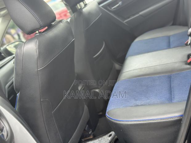 Toyota Corolla SE (1.8L 4cyl 2A) 2018 Black