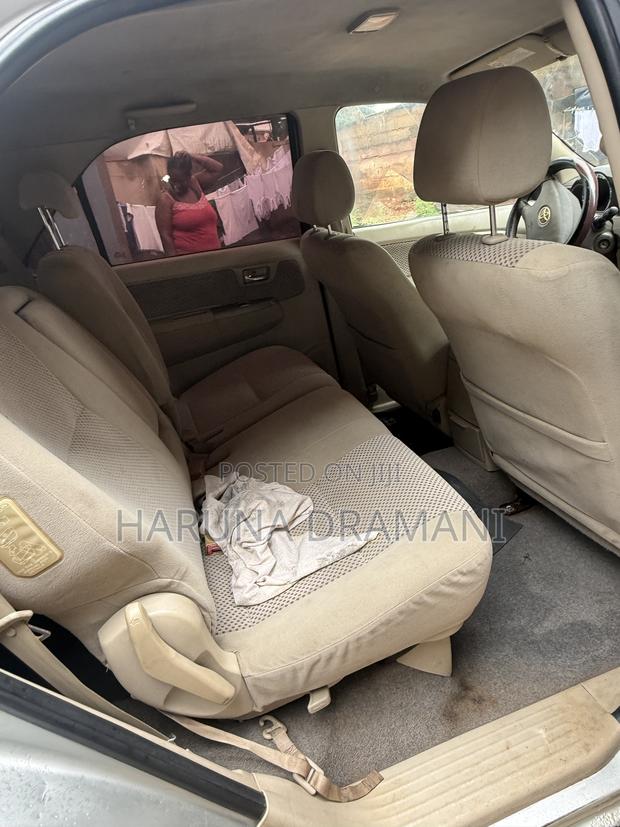 Toyota Fortuner 2.5 D AWD 2010 Silver