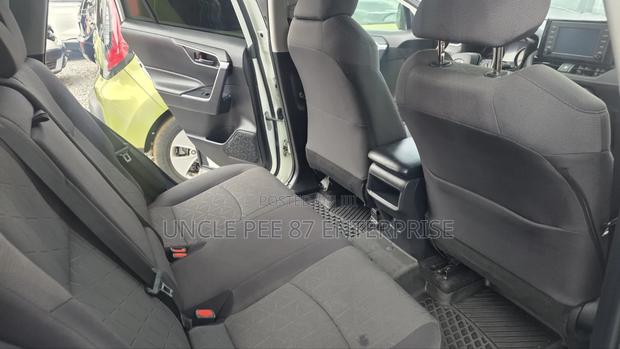 Toyota RAV4 2020 White
