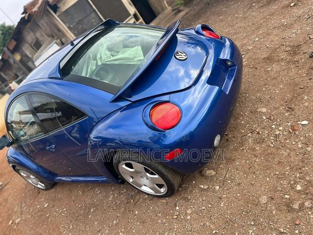 Volkswagen Beetle 1999 Blue