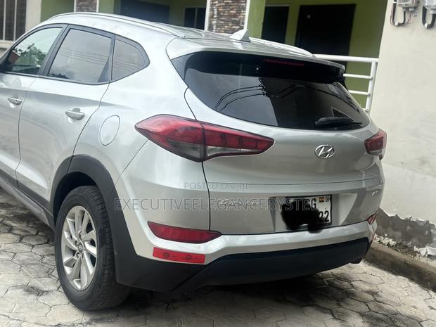 Hyundai Tucson SEL AWD 2018 Silver