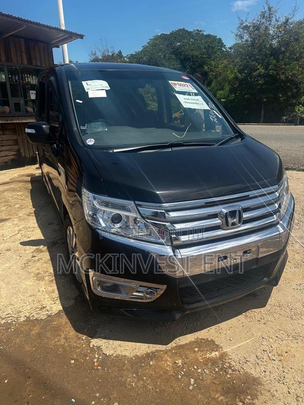 Honda Stepwgn 2013 Black