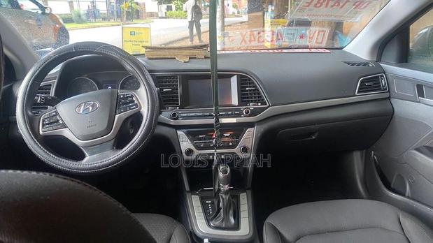Hyundai Elantra 2017 Black