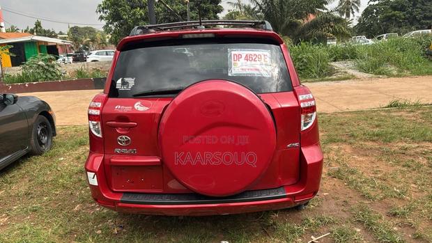 Toyota RAV4 2011 Red