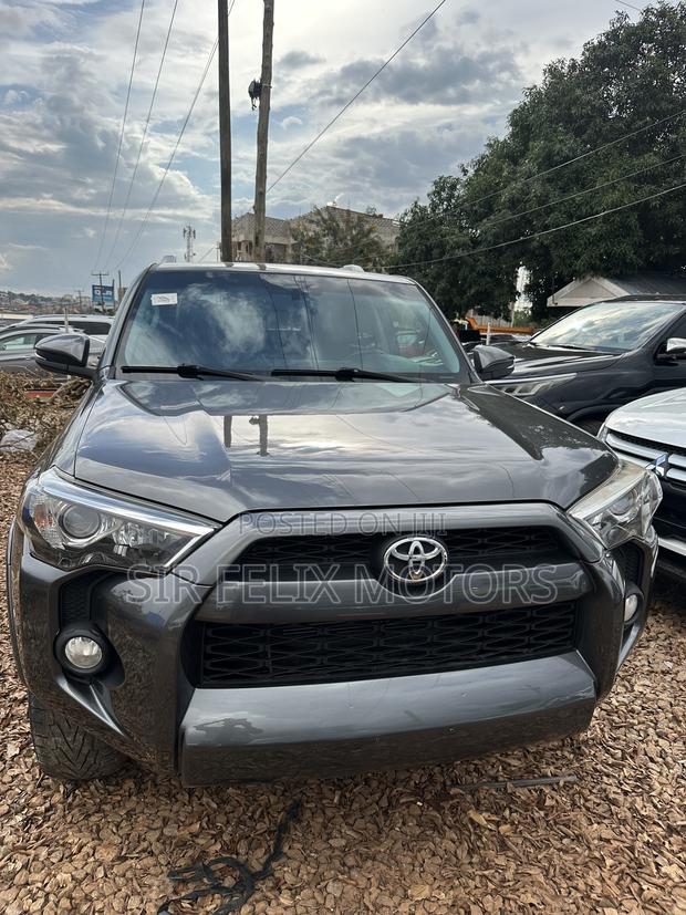 Toyota 4-Runner SR5 4dr 4x2 (4.0L 6cyl 5A) 2016 Gray