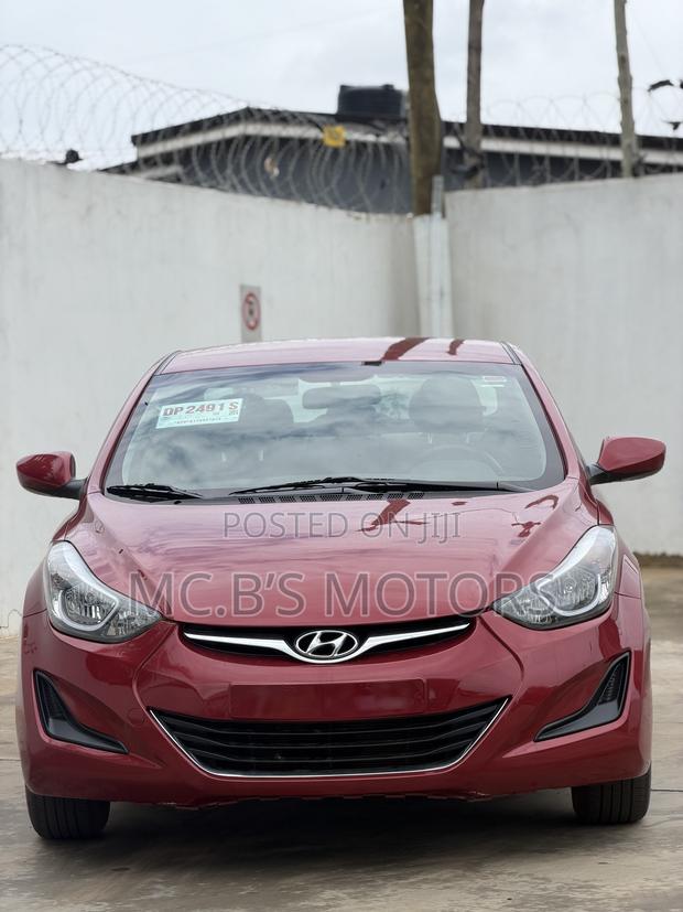 Hyundai Elantra 2015 Red