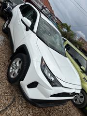 Toyota RAV4 LE AWD 2019 White for sale