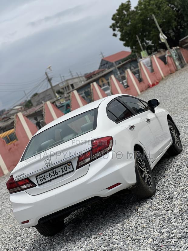 Honda Civic LX 4dr Sedan (1.8L 4cyl CVT) 2014 White